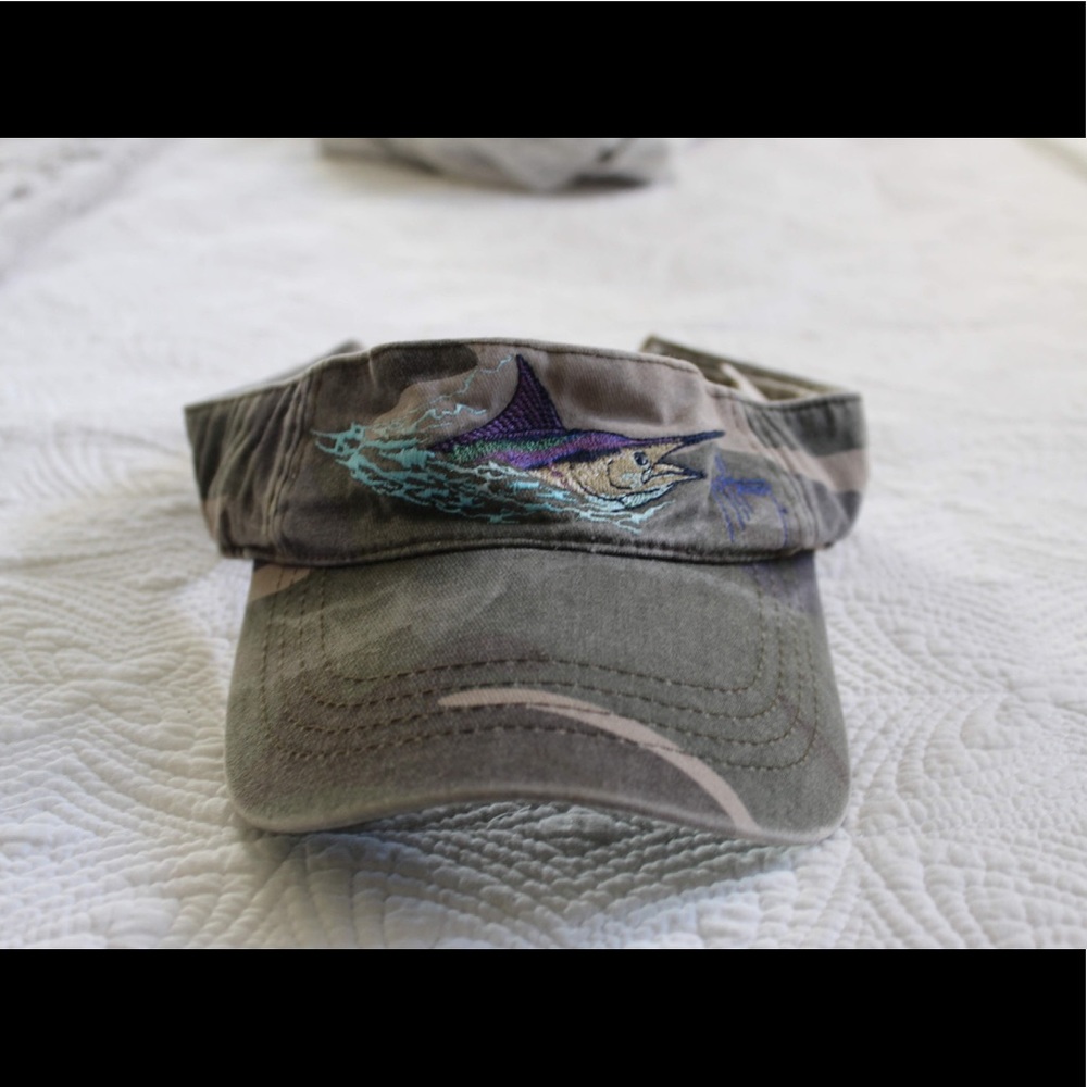 Guy Harvey visor hat - camouflage